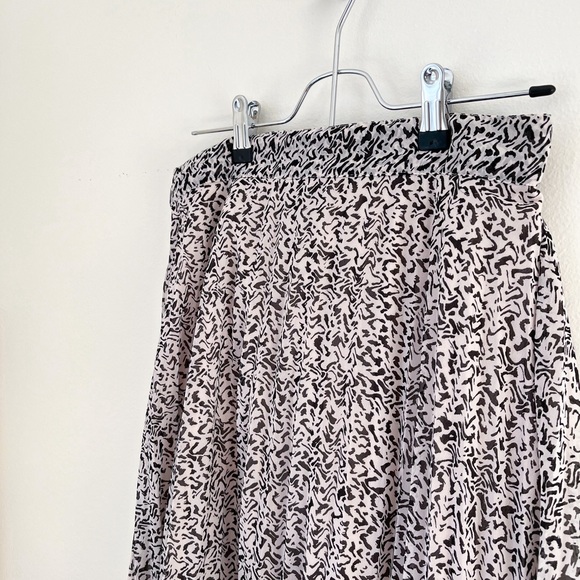 SOLD ON IG - Picture 3 of 5